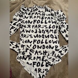 Fashion Nova fashion Graphic Top nwot